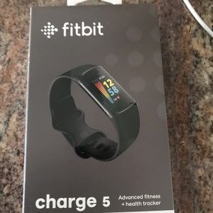 Fitbit Charge 5